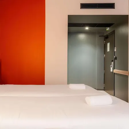 Ibis Budget Madrid Centro Lavapies Exterior photo